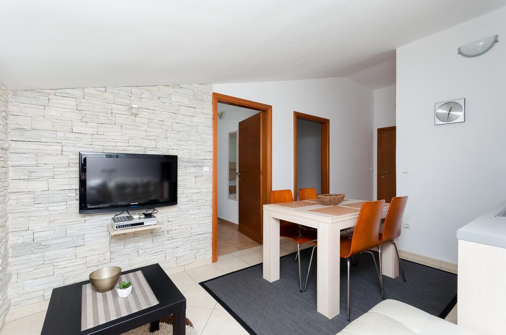 Apartments Valbruna Ρόβινι Εξωτερικό φωτογραφία